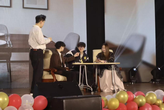 旦耀星辰，岁启华章—外国语学院SQA 2026年元旦晚会顺利举行632.png
